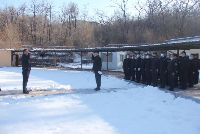 厲兵秣馬 嚴格組訓(xùn) 順程押運公司開展年度實彈射擊訓(xùn)練(圖2) 厲兵秣馬 嚴格組訓(xùn) 順程押運公司開展年度實彈射擊訓(xùn)練(圖2)