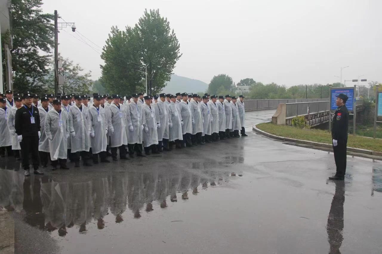 打造企業名片 彰顯順程力量鞍山順程押運公司為2023鞍山·千山半程馬拉松賽事成功舉辦保駕護航